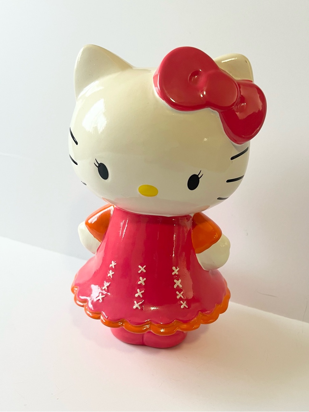 Hello Kitty Piggy Bank Pink and Orange Ceramic Coin Bank Sanrio Licensed 2012
